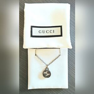 🫟 GUCCI - NIB Interlocking G Pendant Necklace, Sterling Silver